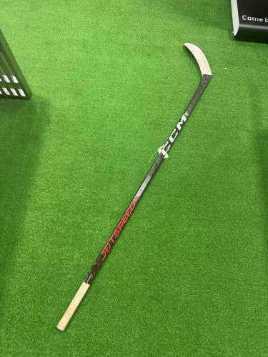 Intermediate CCM JetSpeed FT5 Hockey Stick Right Handed P28 (Used)