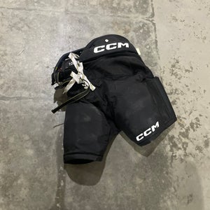 Black Junior Large CCM Tacks AS 580 Hockey Pants (Used)