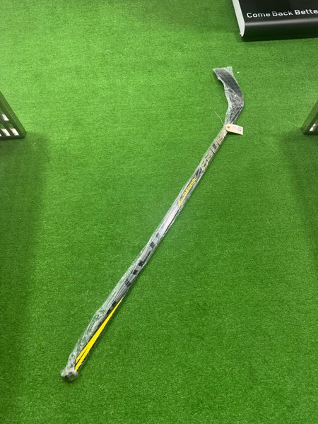 Junior Bauer Supreme 3S Hockey Stick Right Handed P88 (New)