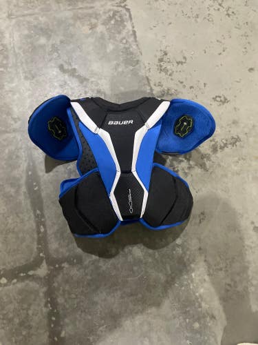 Small Senior Bauer Nexus 2N Shoulder Pads (Used)