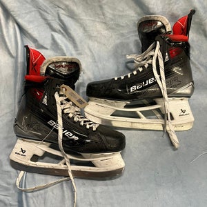 Senior Bauer Vapor X5 Pro Hockey Skates Regular Width 9.5 (Used)