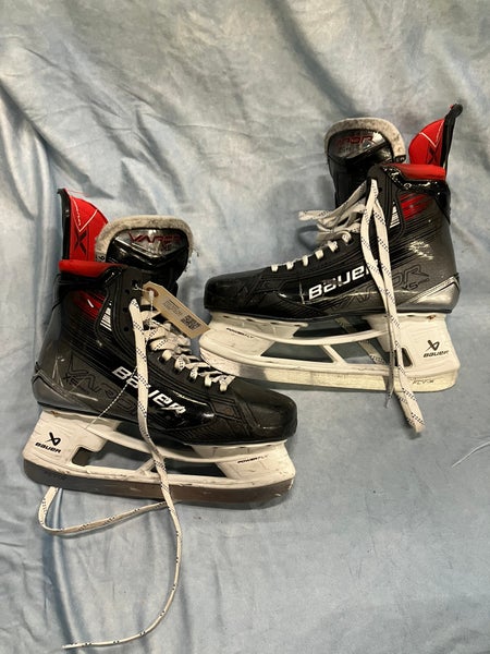 Senior Bauer Vapor X5 Pro Hockey Skates Regular Width 9.5 (Used)