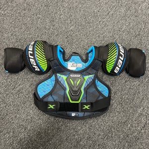 Youth Large Bauer bauer x Shoulder Pads  (Used)