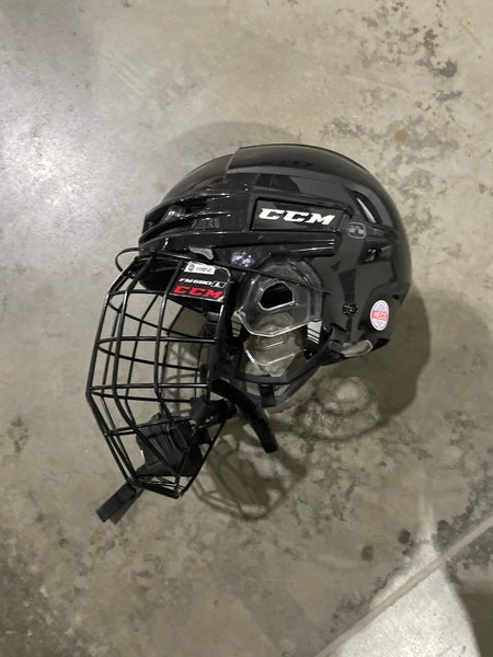 Black Large CCM Tacks 910 Helmet (Used)