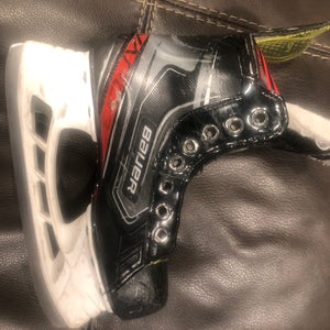 2019 Bauer Vapor X Hockey Skates Regular Width Size 1 (Used)