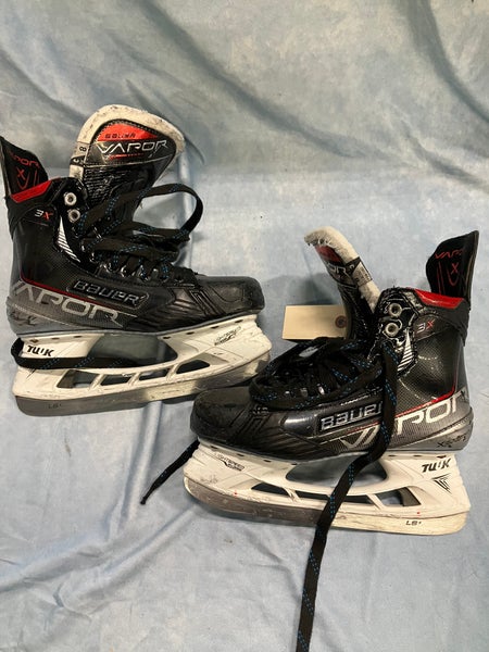 Senior Bauer Vapor 3X Hockey Skates Regular Width 8 (Used)
