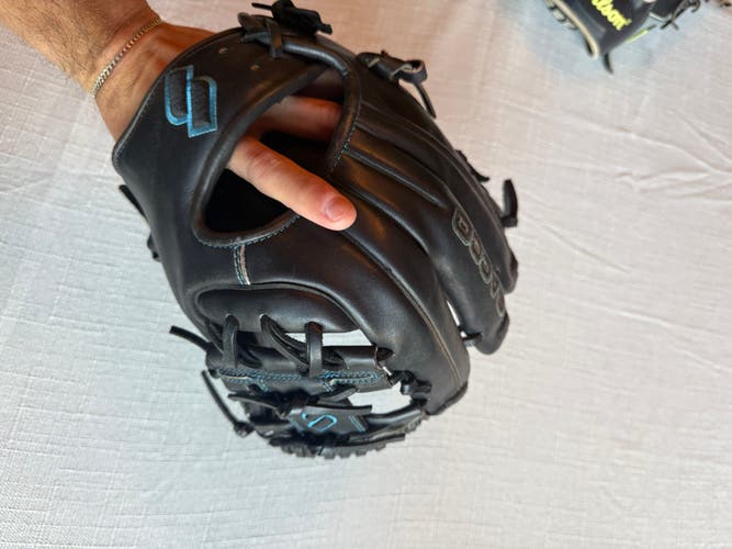 2021 RH Infield Pro series Baseball Glove 11.5" (Used)