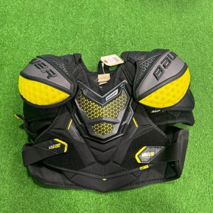Medium Intermediate Bauer Supreme Ultrasonic Shoulder Pads (Used)