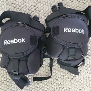 Senior Reebok KP Pro knee pad like new