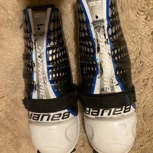 Junior Bauer supreme one.4 11" Shin Pads (Used)