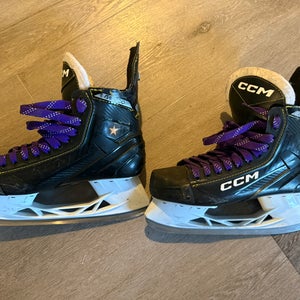 CCM AS-550 Hockey Skates Regular Width 10 (Used)