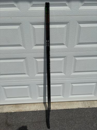 Senior Bauer Nexus Sync Right Handed Hockey Stick P88 (New)