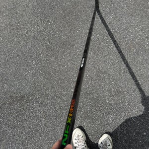 Senior Bauer Nexus Sync Right Handed Hockey Stick P88 (New)