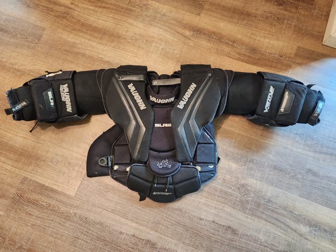 Vaughn Ventus SLR2 Pro Carbon Goalie Chest Protector (Used)