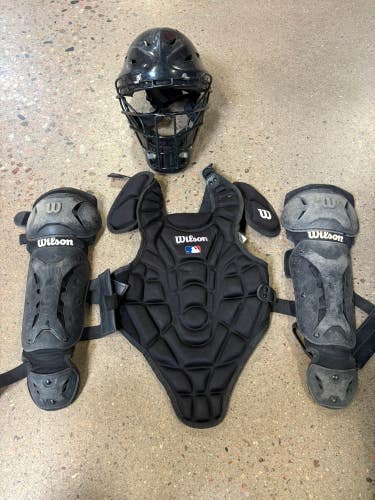 Youth Wilson Catcher's Set (Used)
