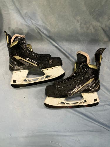 Senior CCM Tacks AS-590 Hockey Skates Regular Width 8.5 (Used)
