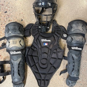 Intermediate Wilson Catcher's Set (Used)