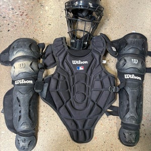 Intermediate Wilson Catcher's Set (Used)