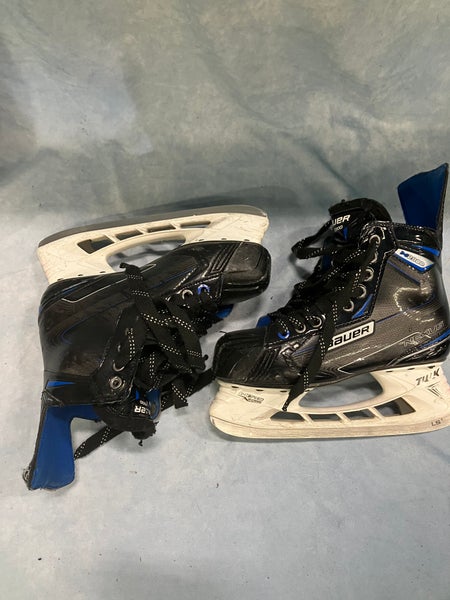 Senior Bauer Nexus N2900 Hockey Skates Regular Width 7 (Used)