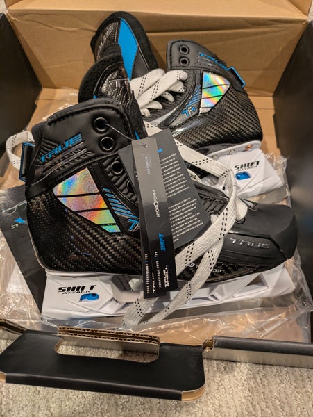 2021 True TF9 Hockey Goalie Skates Regular Width Size 3.5 (New)