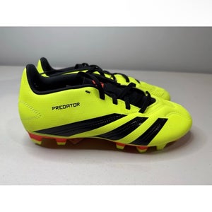 Size 5 Men’s Adidas Predator Club Yellow Flexible Ground Soccer Cleats