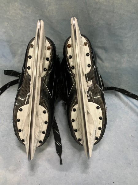 Junior CCM RibCor 44K Pump Hockey Skates Extra Wide Width Size 3.5 (Used)