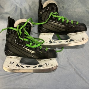 Junior CCM RibCor 44K Pump Hockey Skates Extra Wide Width Size 3.5 (Used)