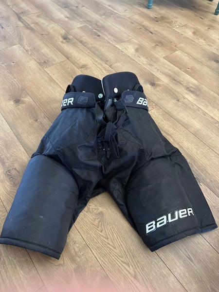 Large Senior Bauer Supreme Matrix Hockey Pants (Used)
