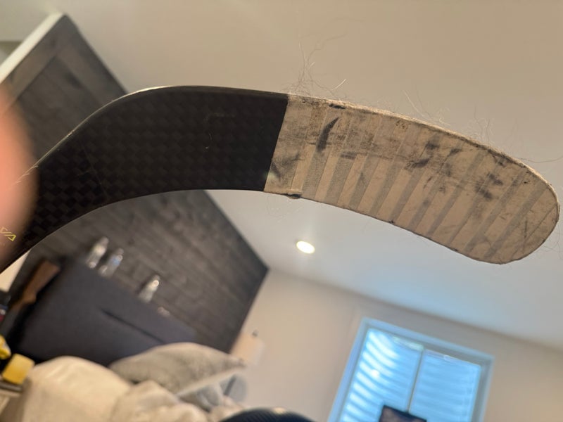 Senior Warrior Alpha LX2 Right Handed Hockey Stick (Used)