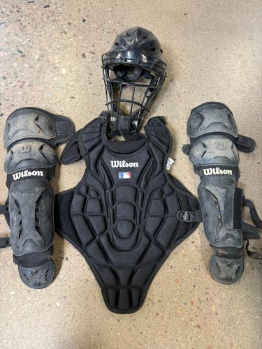 Intermediate Wilson Catcher's Set (Used)