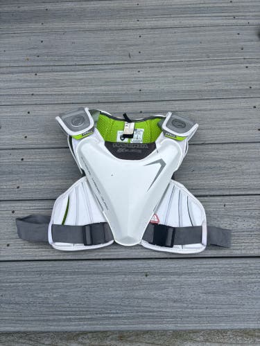Adult Medium Maverik MAX EKG Shoulder Pads
