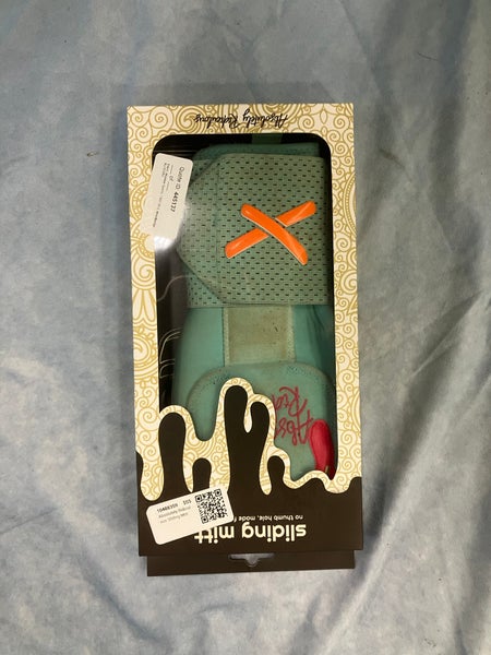 Absolutely Ridiculous Sliding Mitt