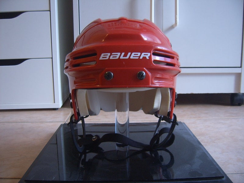 Excellent Condition Bauer BHH4500 Senior Hockey Helmet sz Small Red