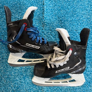 Junior Bauer Vapor X3.5 Hockey Skates Regular Width Size 1 (Used)