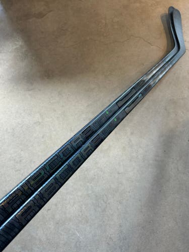 2 PACK 80 Flex P92 Senior CCM RibCor Trigger 6 Pro Left Hand Hockey Stick Pro Stock (New)