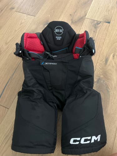 Small Senior CCM Jetspeed ft6 Hockey Pants (Used)