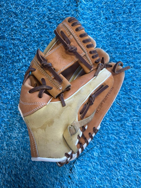 Easton X series RH Baseball Glove 11.5" (Used)
