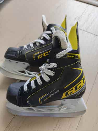 CCM Super Tacks 9350 Hockey Skates 12 Youth (Used)
