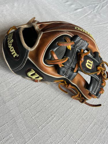 2018 Wilson RH Infield A2000 1788 Baseball Glove 11.25" (Used)