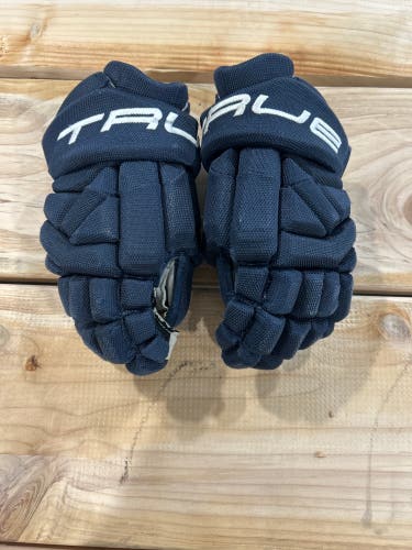 True hockey gloves