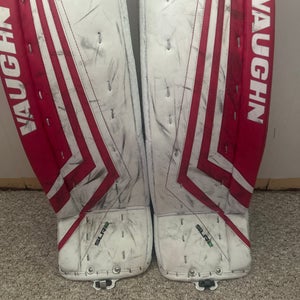 28"  Vaughn Ventus SLR2 Goalie Leg Pads (Used)