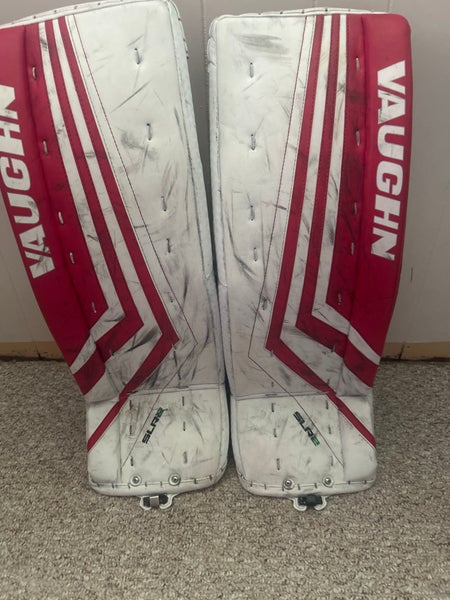 28"  Vaughn Ventus SLR2 Goalie Leg Pads (Used)