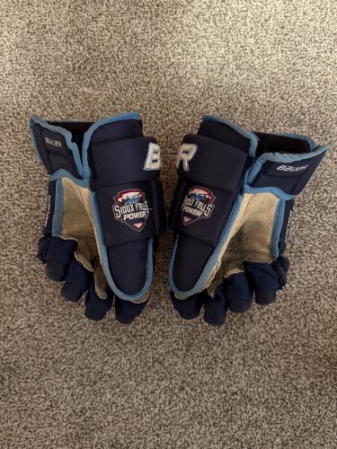 Bauer 4 Roll Gloves 13" Pro Stock (Used)