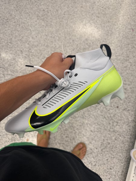 White Men's Size M 14.0 (W 15.0) Adult Nike Vapor edge pro 360 Cleats (New)