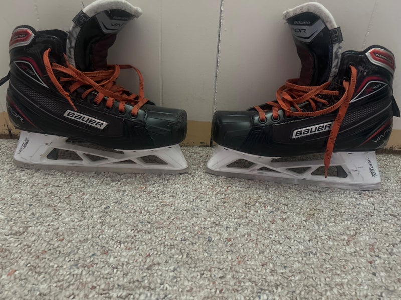 Bauer Vapor X700 Hockey Goalie Skates Regular Width 8 (Used)