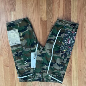 first row camo shorts size 34 retail 120