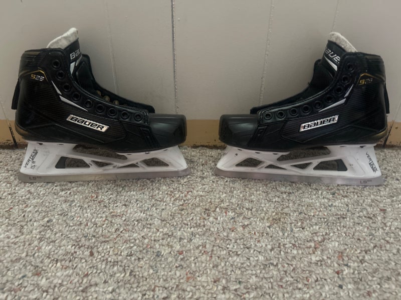Bauer Supreme S29 Hockey Goalie Skates Regular Width Size 4 (Used)