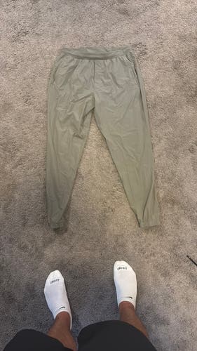 Large Men's Lululemon Pants (Used) Surge Jogger
