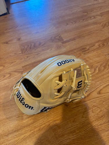 Wilson A2000 1786 Tan Baseball Glove 11.5 Pro Stock Infield