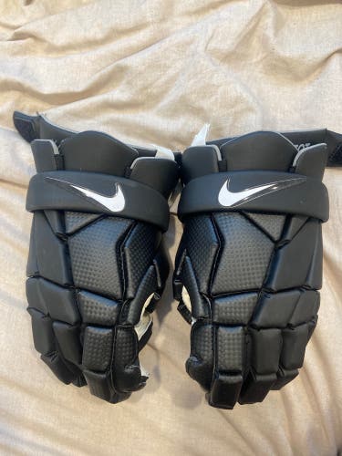 Black Nike Vapor select Lacrosse Gloves 13"